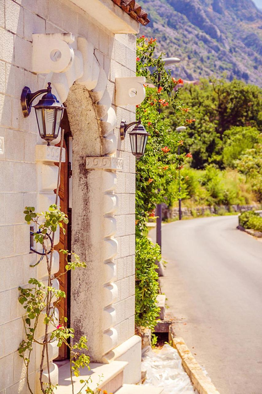Villa Donkovic Kotor Buitenkant foto